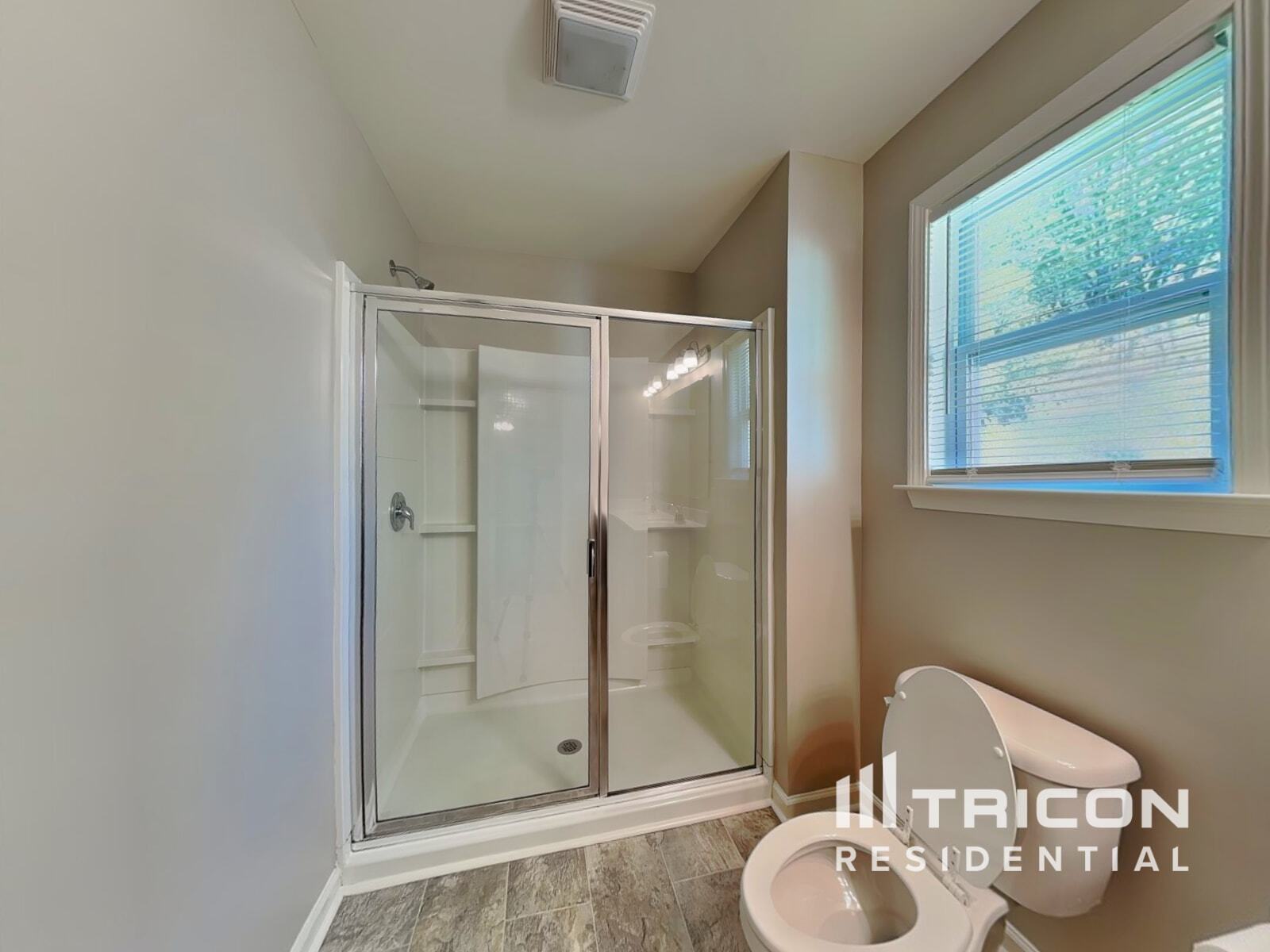 Building Photo - 4664 Wesmar Dr