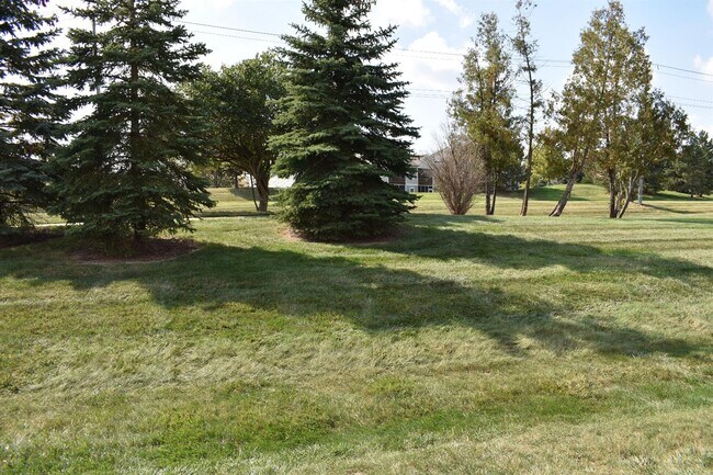 Building Photo - 1462 Millbrook Trail