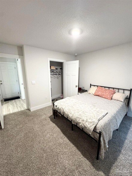 Building Photo - 3315 Garganey Rd