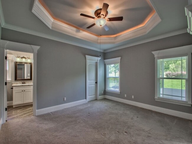 Building Photo - 28 Evening Star Dr