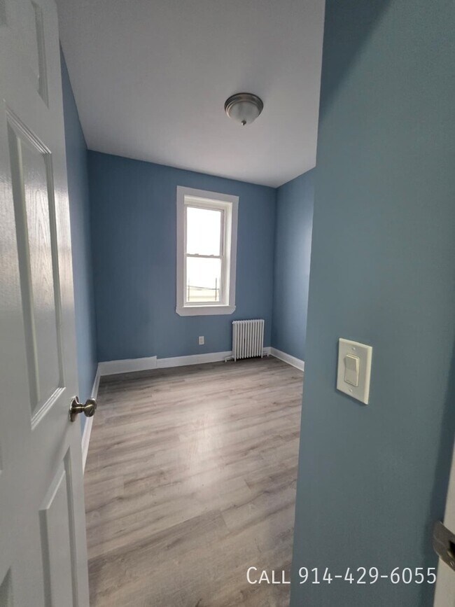 Building Photo - 194 1/2 Buena Vista Ave-