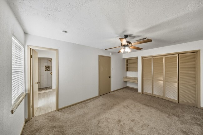 Building Photo - 205 Granberry St