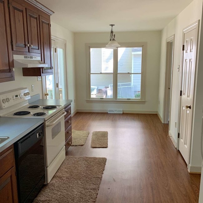 Building Photo - 7121 Mill Valley Rd