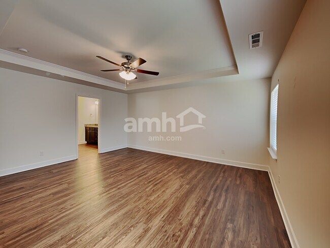 Building Photo - 460 Bluewater Dr