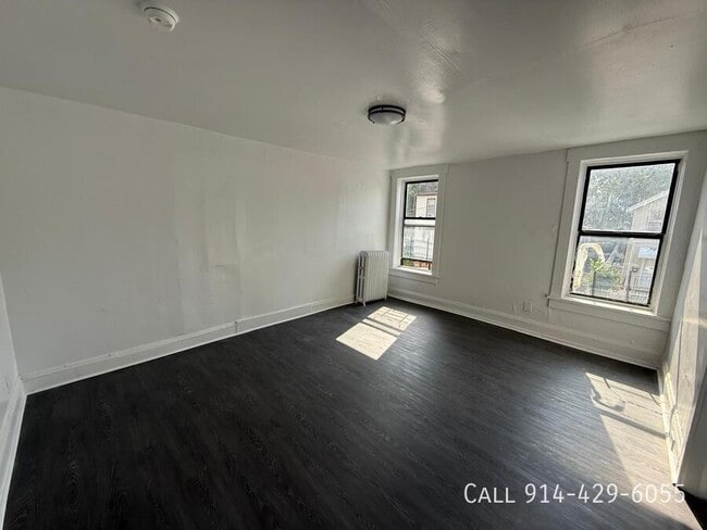 Building Photo - 160 Palisade Ave