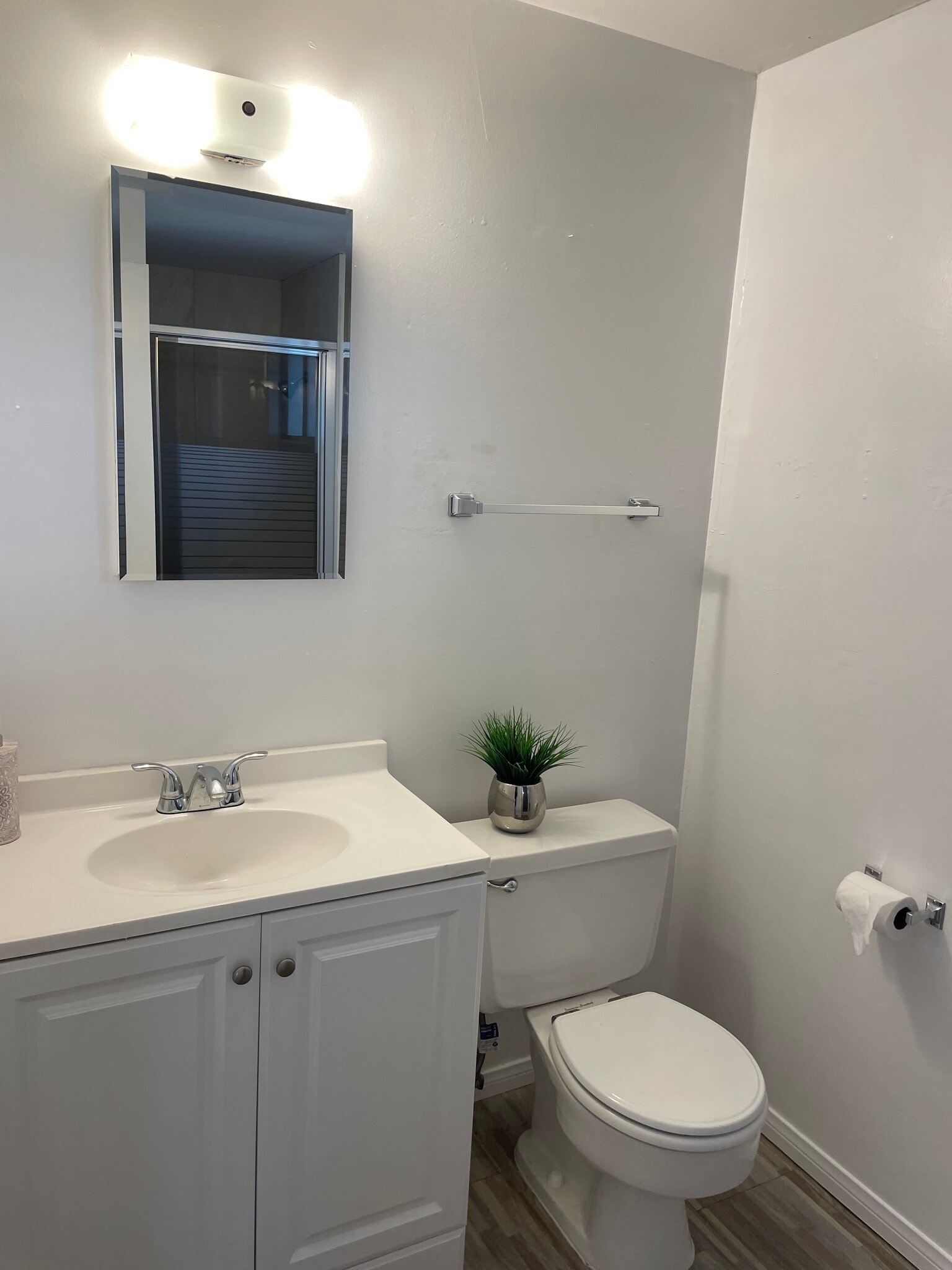 Building Photo - 4276 Orchard Dr