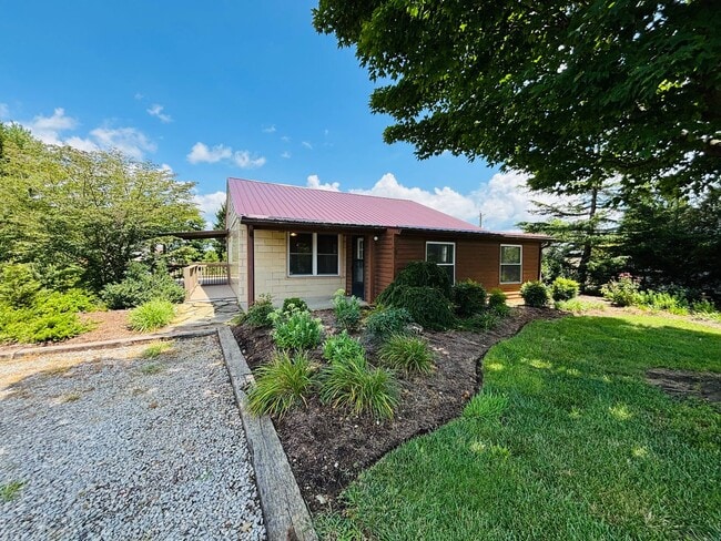 Building Photo - 1806 Brooksfield Rd