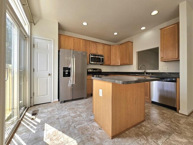 Building Photo - 15328 Elizabeth Burbage Loop