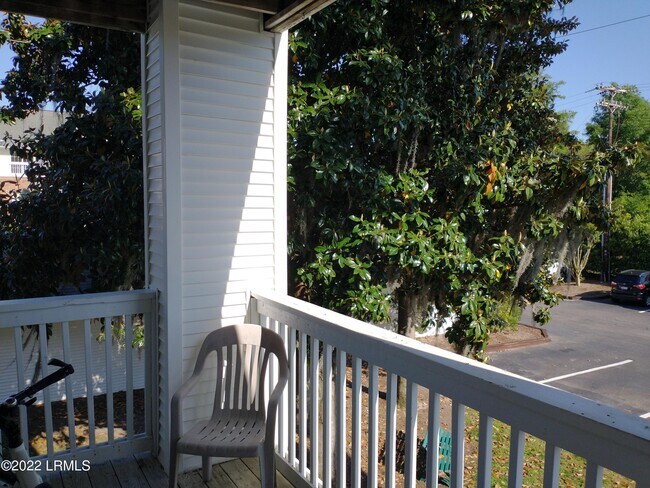 Building Photo - 1231 Ladys Island Dr