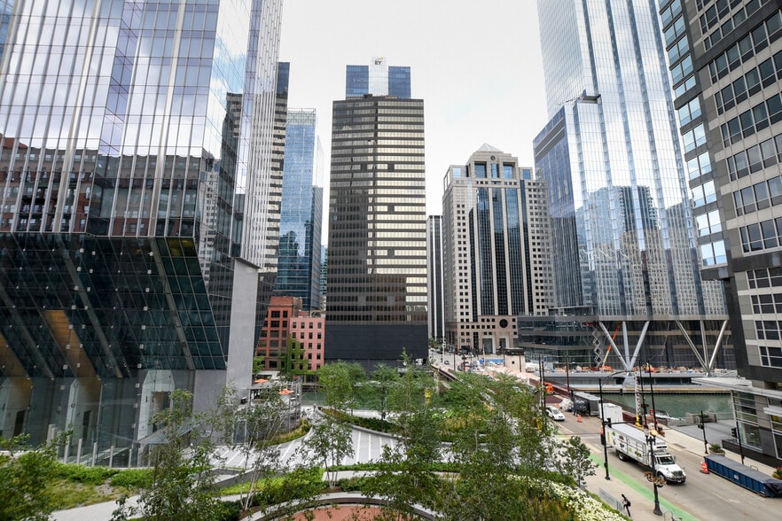 Building Photo - 165 N Canal St