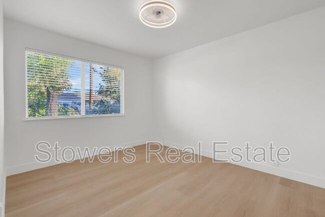 Building Photo - 3225 Claudia Dr