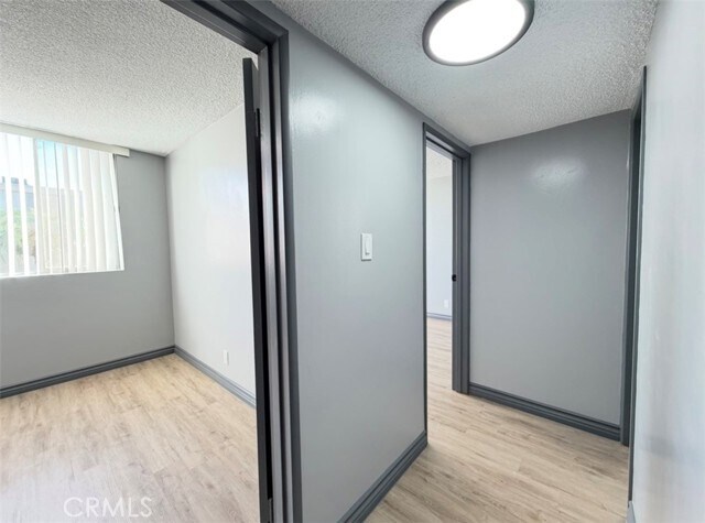 Building Photo - 6979 Palm Ct