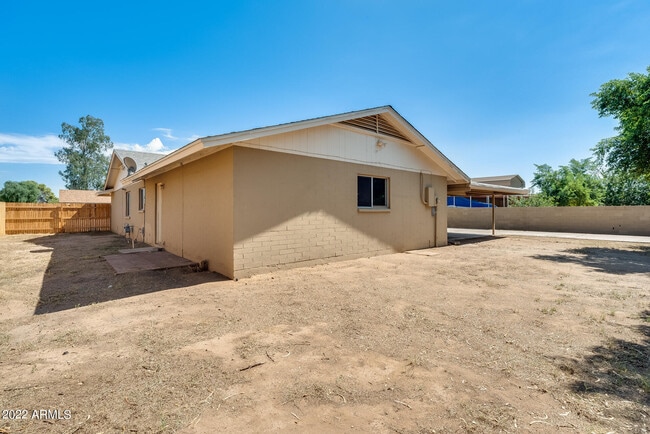 Building Photo - 10424 N 38th Dr