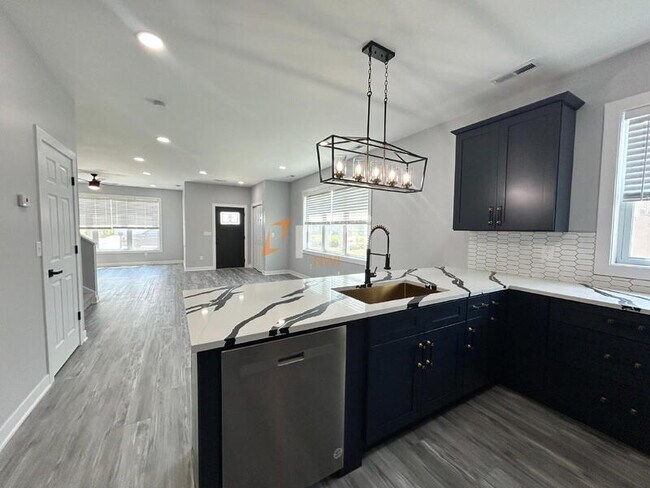 Building Photo - 5212 Torrence Ave