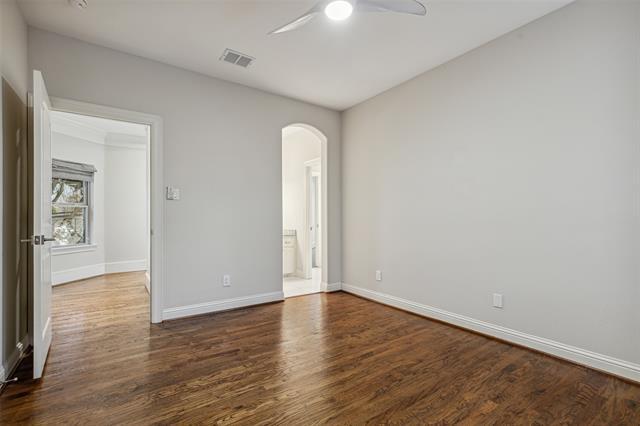 Building Photo - 6405 Royal Ln