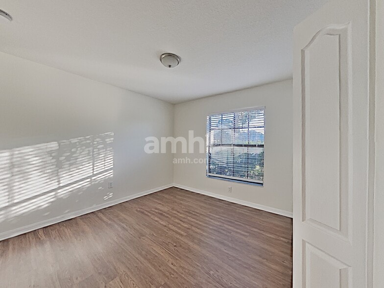 Building Photo - 13309 Wellington Hills Dr