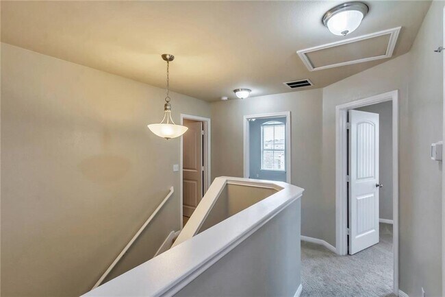 Building Photo - 1408 Blake St