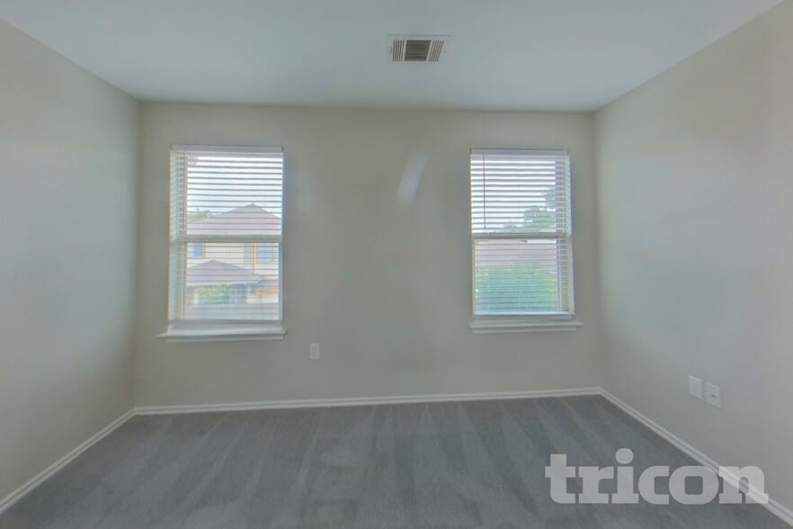 Building Photo - 15102 Verela Dr