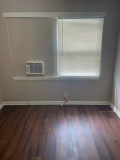 Building Photo - WASHER/DRYER IN UNIT! SECTION 8 APPROVED! ...