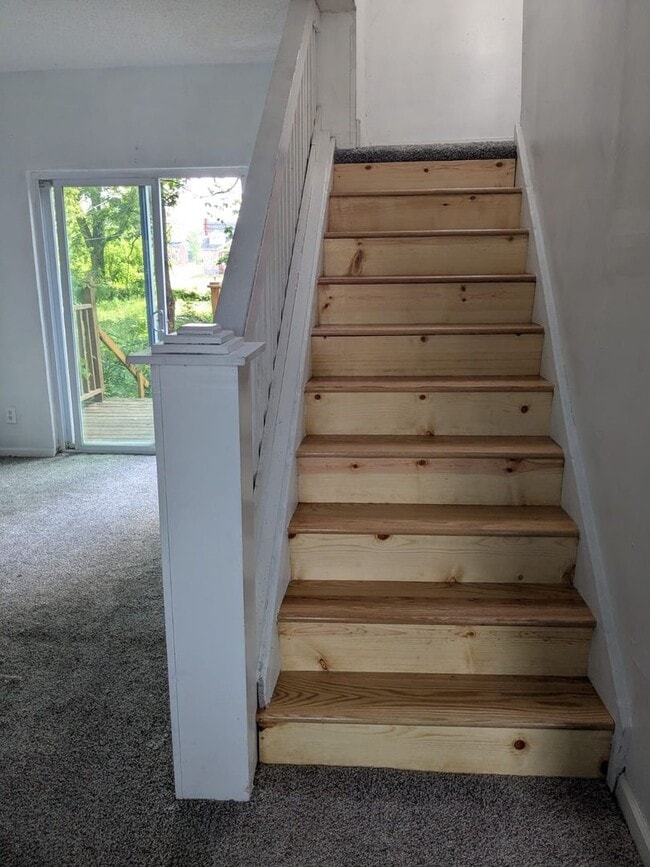 Building Photo - Come see your new home!