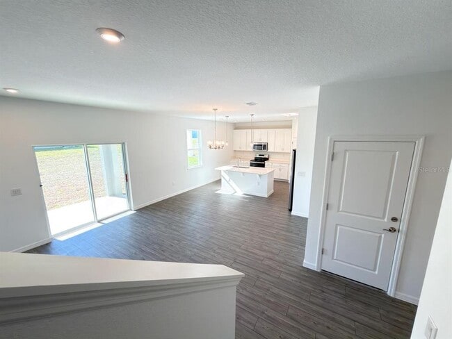 Building Photo - 1327 Normandy Dr