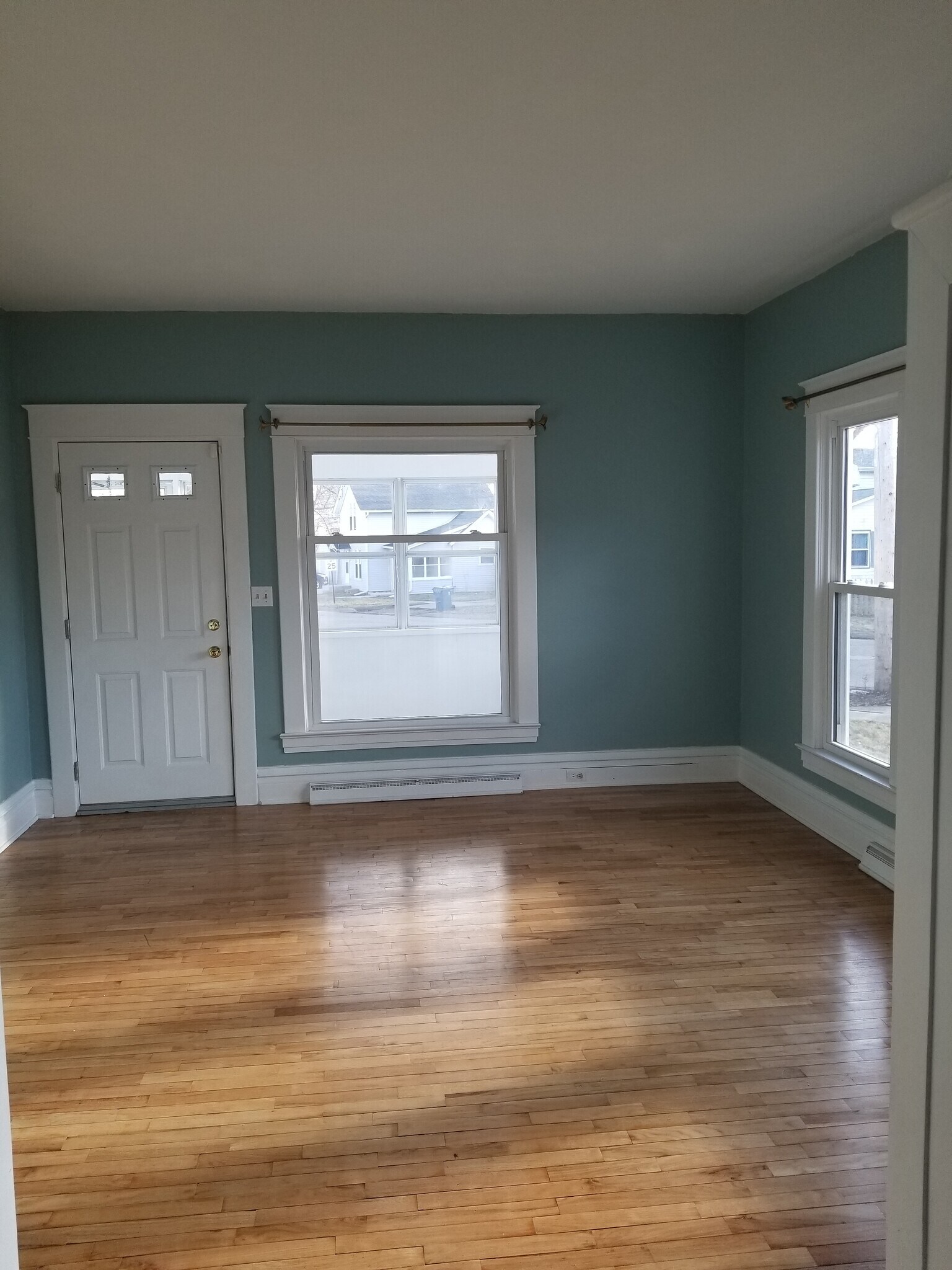 Living Room - 134 W Spruce St