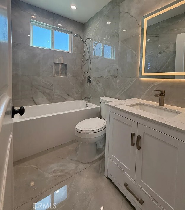 Building Photo - 8322 Sharp Ave