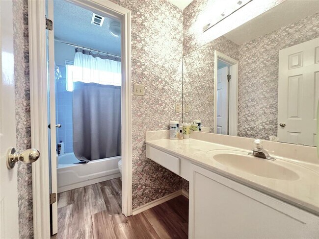 Building Photo - 1105 Ravens Cove