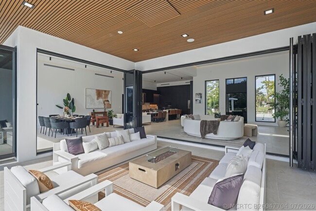 Building Photo - 6676 NW 66th Way