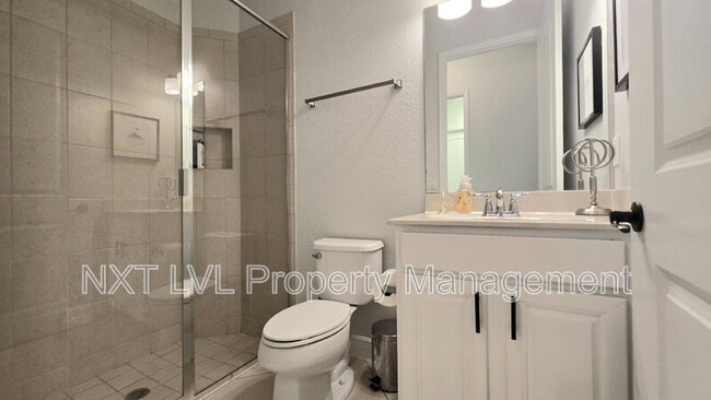 Building Photo - 1685 Serrano Cir