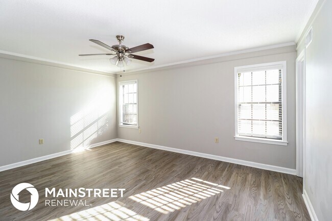 Building Photo - 5657 Redford Ave