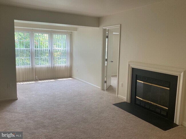 Building Photo - 14905 Cleese Ct