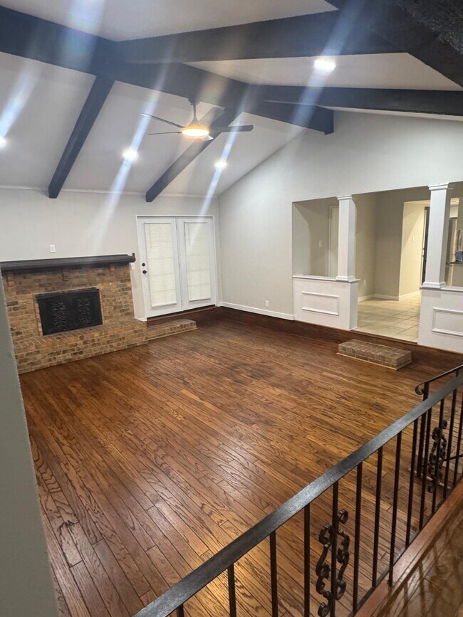 Building Photo - Solar-Powered 3BD in Lancaster with Included Yard Care & Low Utilities