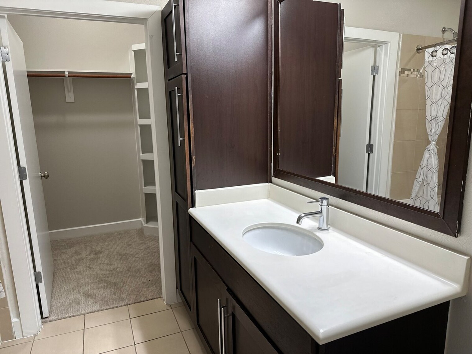 Building Photo - 12848 Queensbury Ln