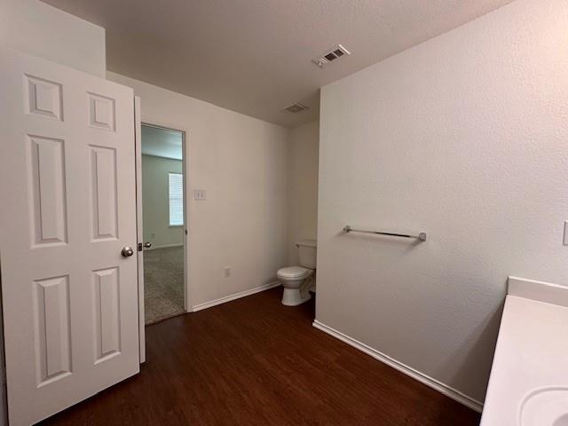 Building Photo - 433 Emerald Creek Dr