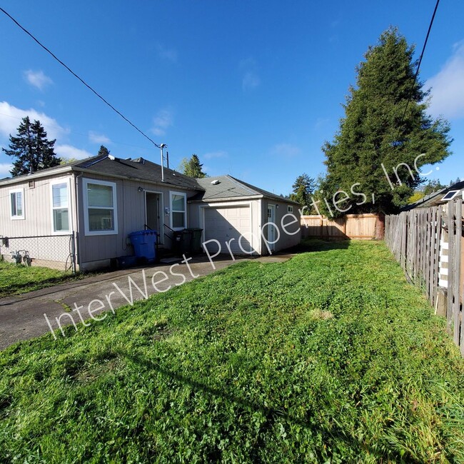 Building Photo - *RENT PROMO* 3+bd 1.5 ba Single Level West...
