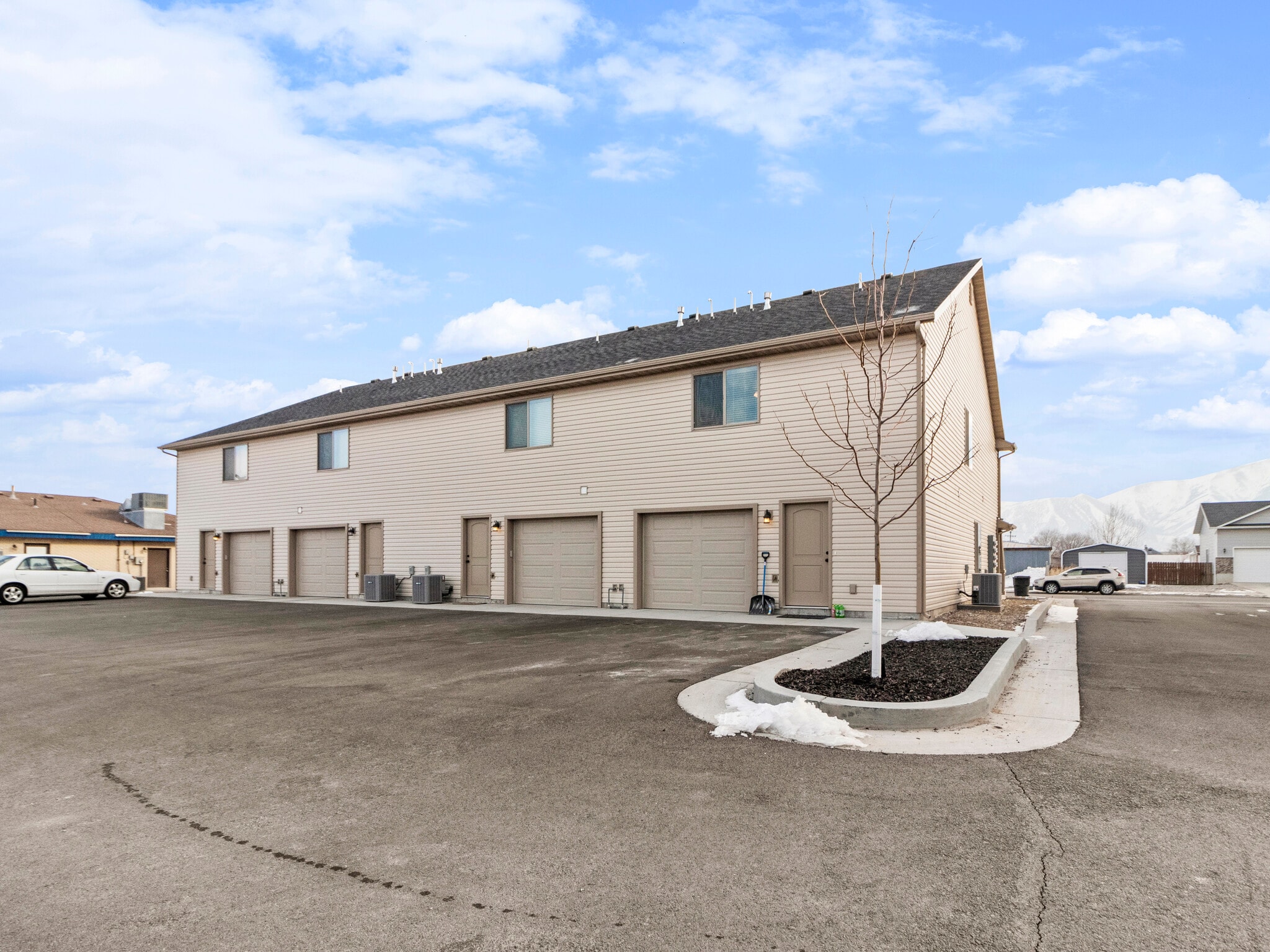 Building Photo - 60 S 480 W