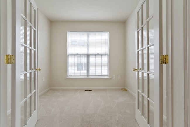 Building Photo - 9800 Traver St