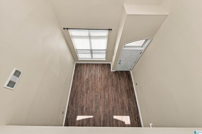 Building Photo - 2020 5th Ave S