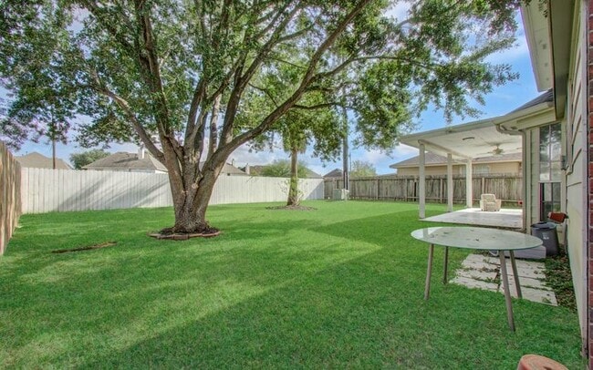 Building Photo - 3219 Leila Oaks Dr