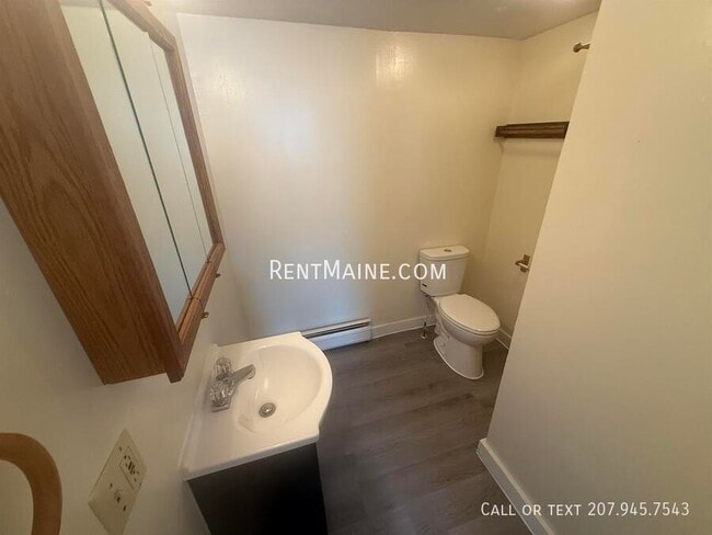 Building Photo - 12 Stone St