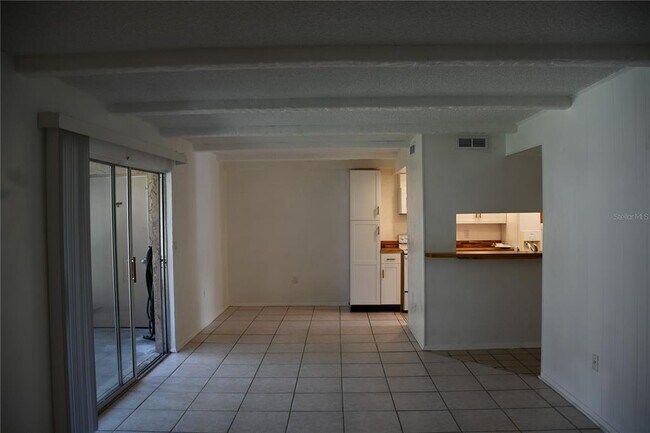 Building Photo - 1171 Calle Del Rey