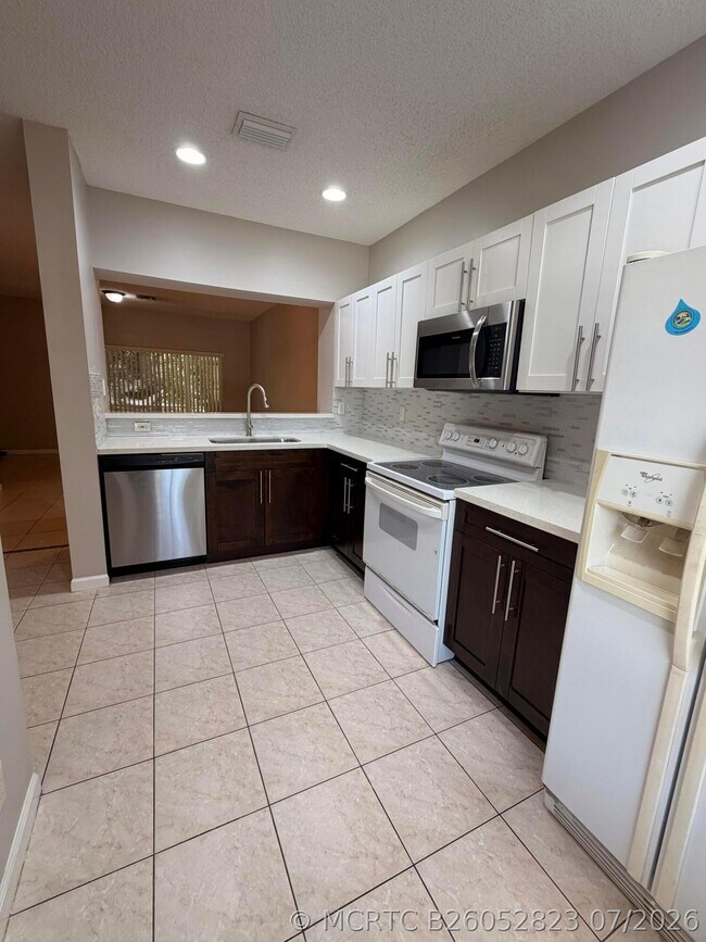 Building Photo - 5145 Palmbrooke Cir