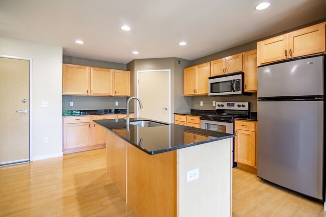 Interior Photo - Overlook Ridge
