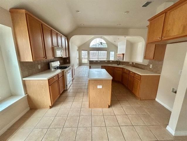 Building Photo - 6202 Crestmere Ln