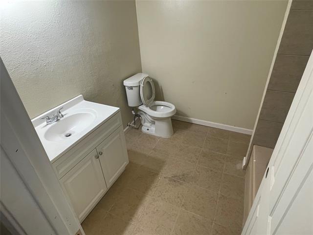 Building Photo - 1819 Gravley Dr