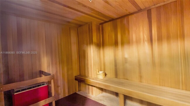 Building Photo - 1460 S Ocean Blvd