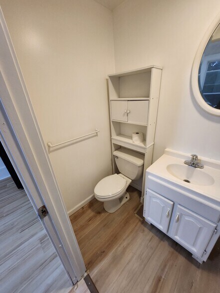 Bathroom - 84 Salem St