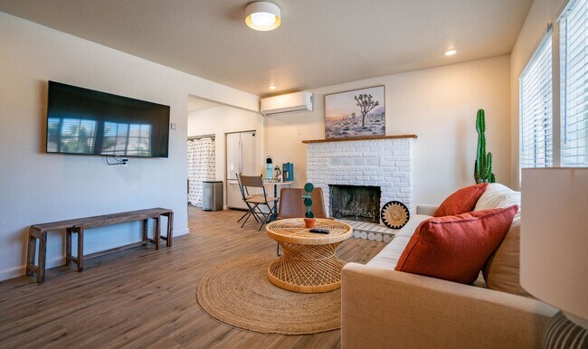 Building Photo - Fully Furnished Home in Yucca Valley