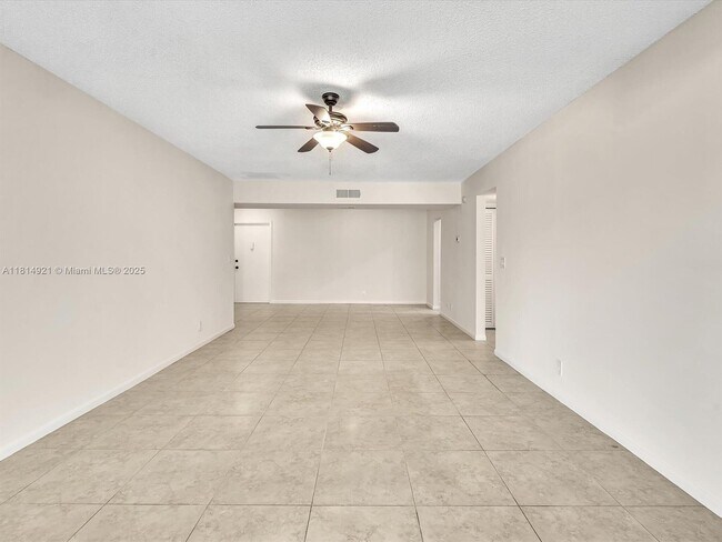 Building Photo - 614 NW 13th St
